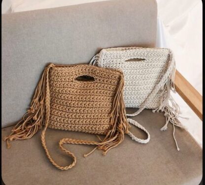 Sac en bandouillere  en crochet.